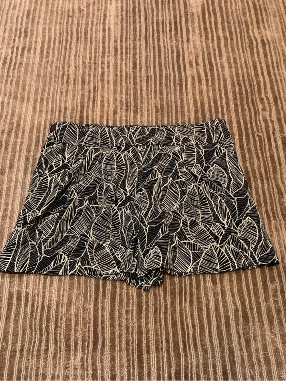 LOFT Black and White Leaf-Print High-Waist Shorts
